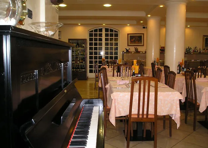Hotel Flora