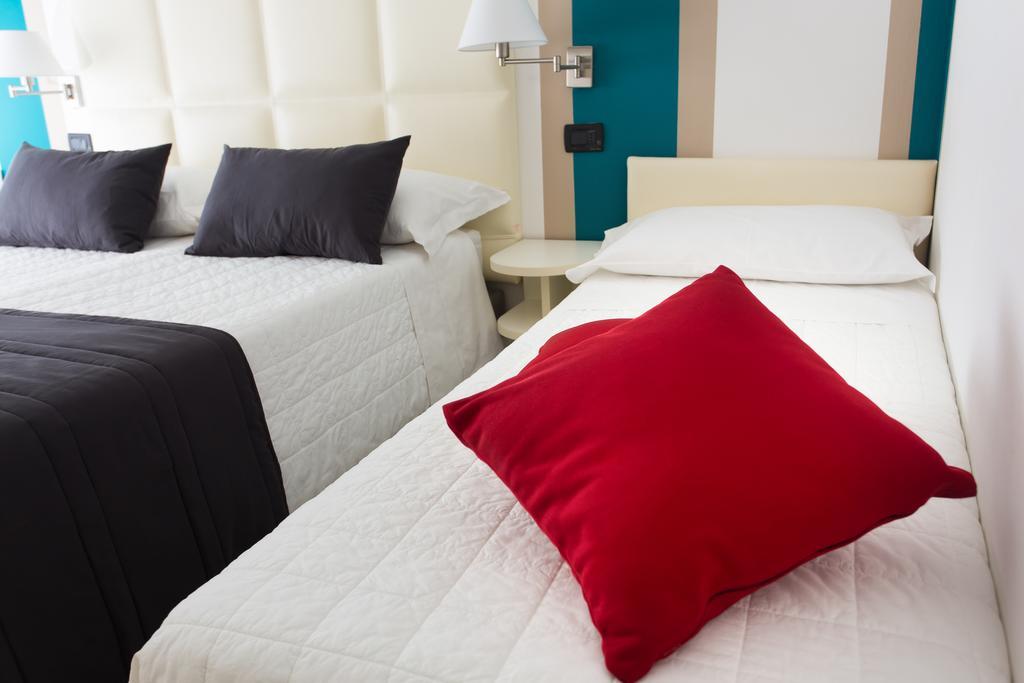 Hotel Flora 3*