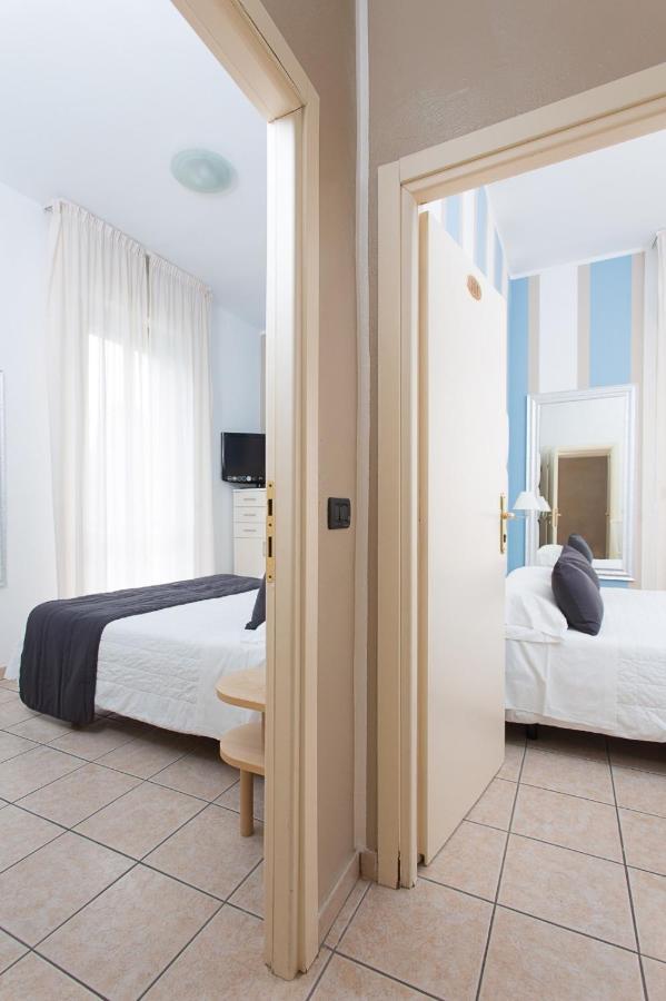 Hotel Flora 3*